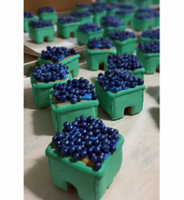 Load image into Gallery viewer, "Blueberry Pint" Solo Mug Buddy Topper